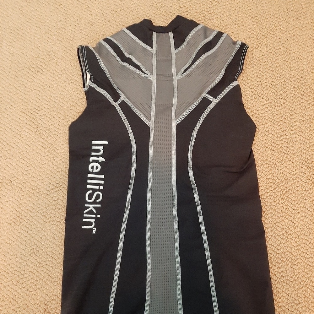 IntelliSkin posture support V tank shirt